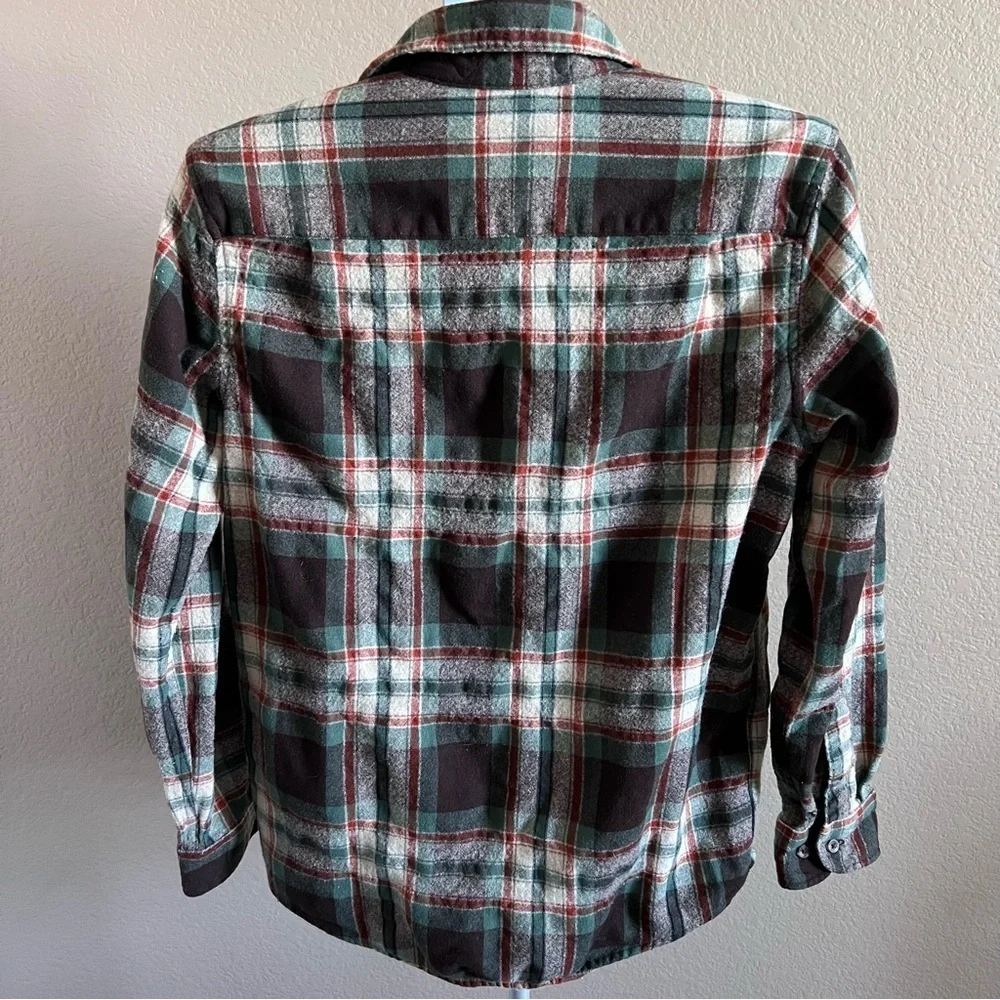 Pendleton Wool Plaid Shirt – Men’s Size S .